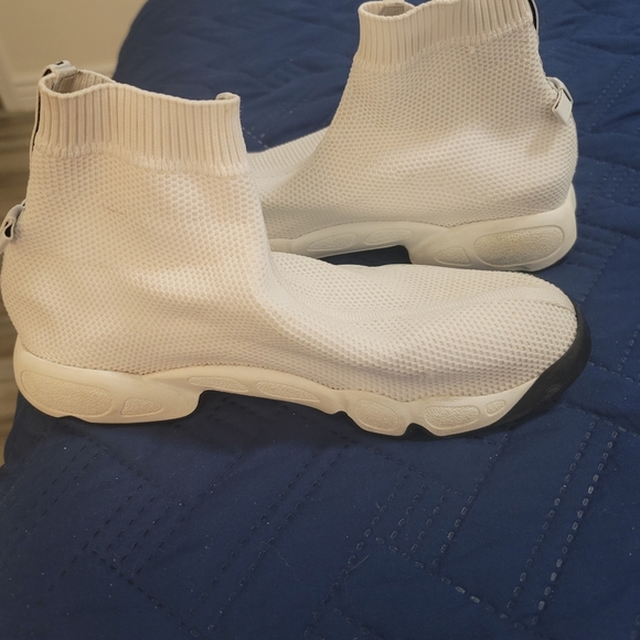 Christian Dior - Picture 3 of 4